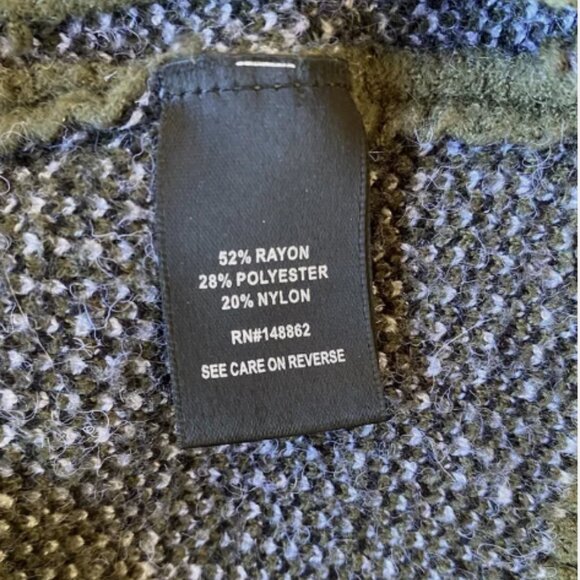 Torrid Hooded Sweater Heart Cross Bone Green Size 1X Long Sleeve Tunic Hoodie - Picture 8 of 10